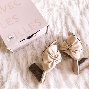 Avec filles size 6 blush bow mules